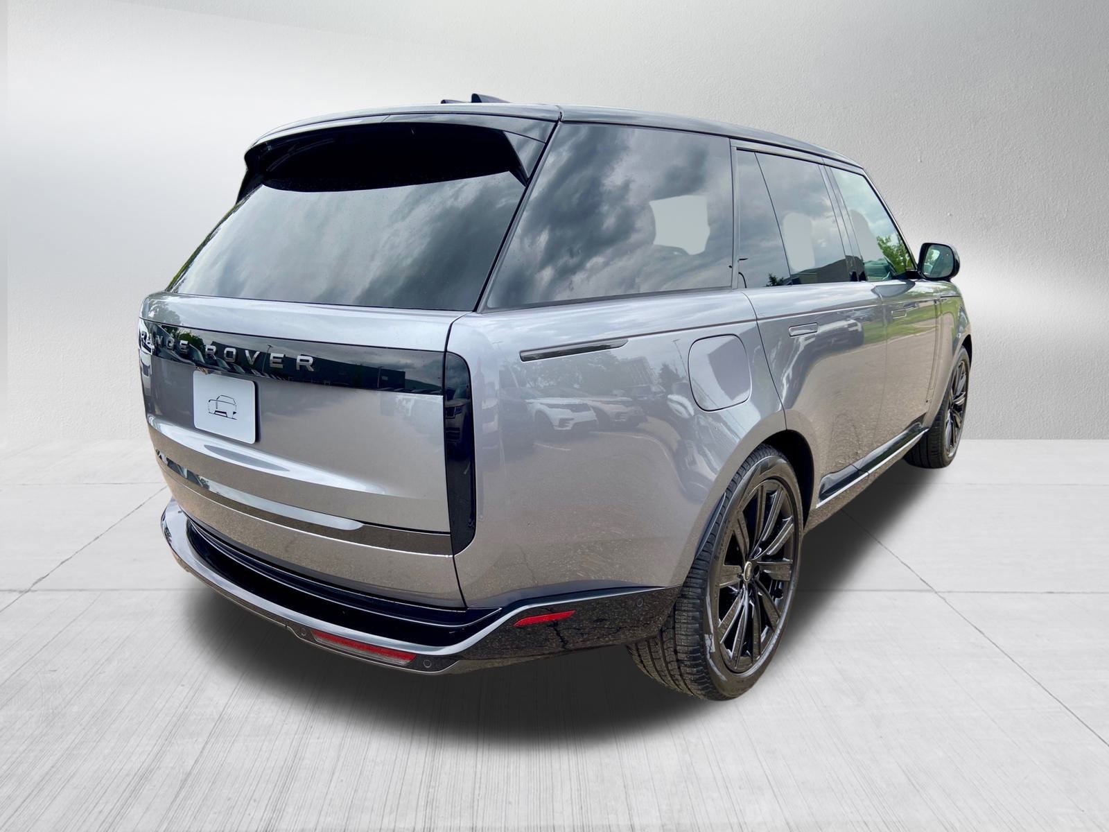 2025 Land Rover Range Rover Autobiography photo 2