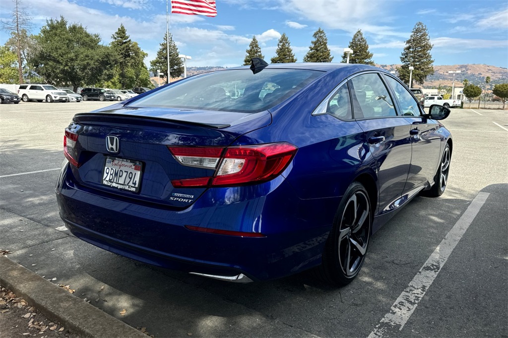 2022 Honda Accord Hybrid Sport photo 2