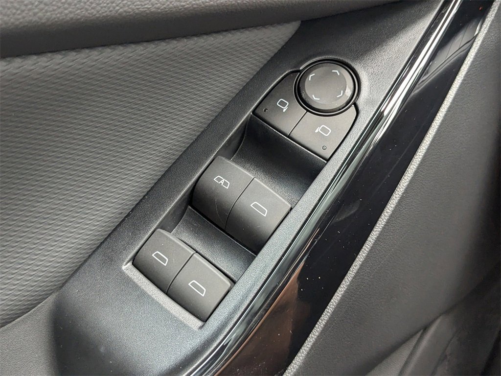 2026 Chevrolet Equinox LT photo 19