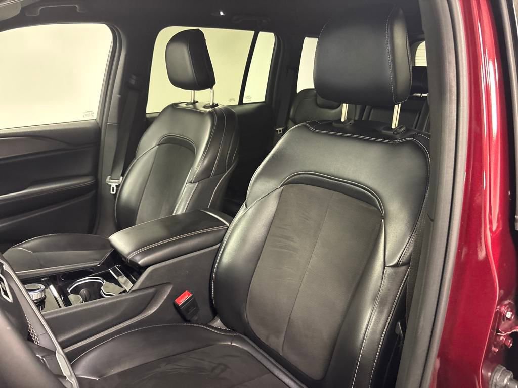 2023 Jeep Grand Cherokee Altitude photo 17