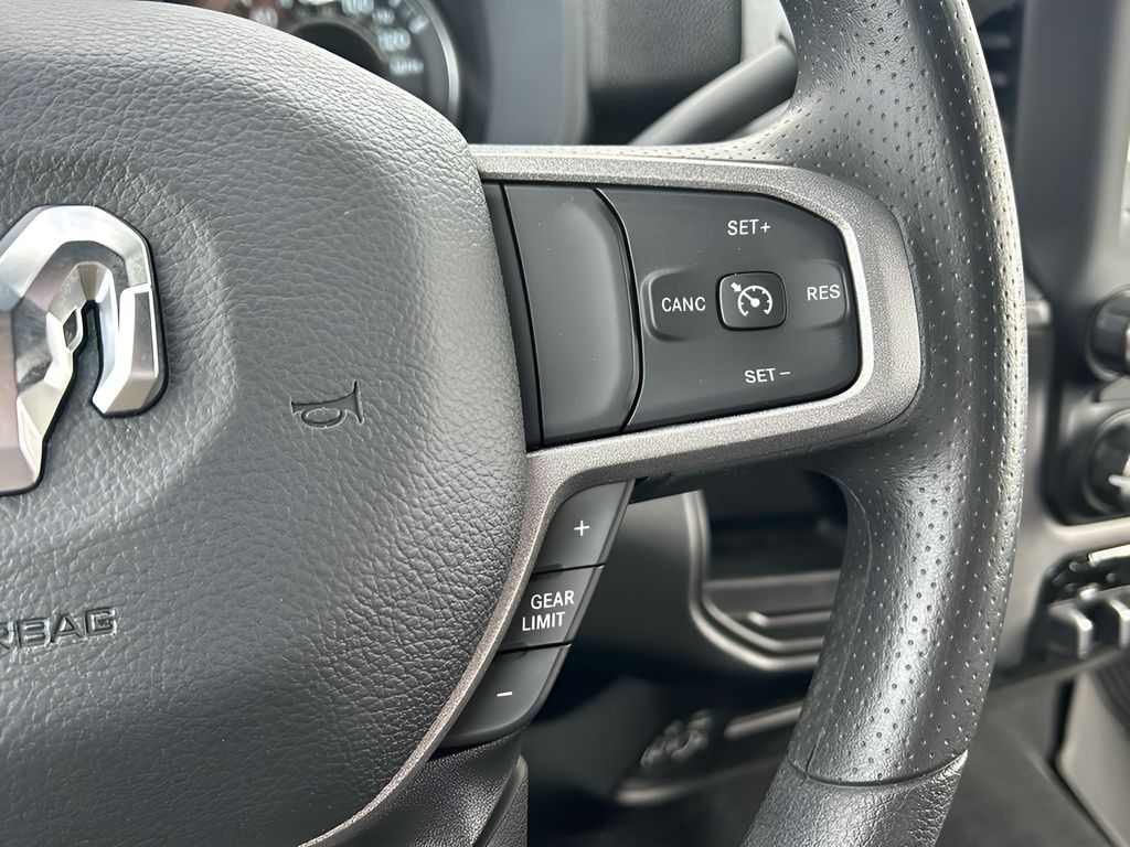 2024 Ram 2500 Tradesman photo 14