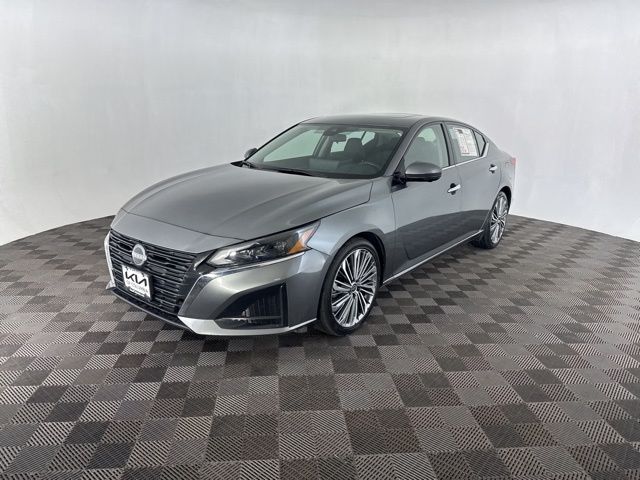 2023 Nissan Altima 2.5 SL photo 3