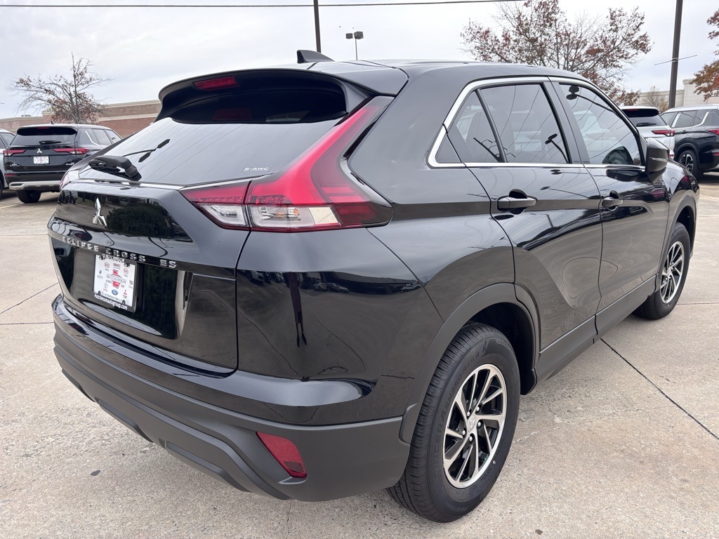 2024 Mitsubishi Eclipse Cross ES photo 7