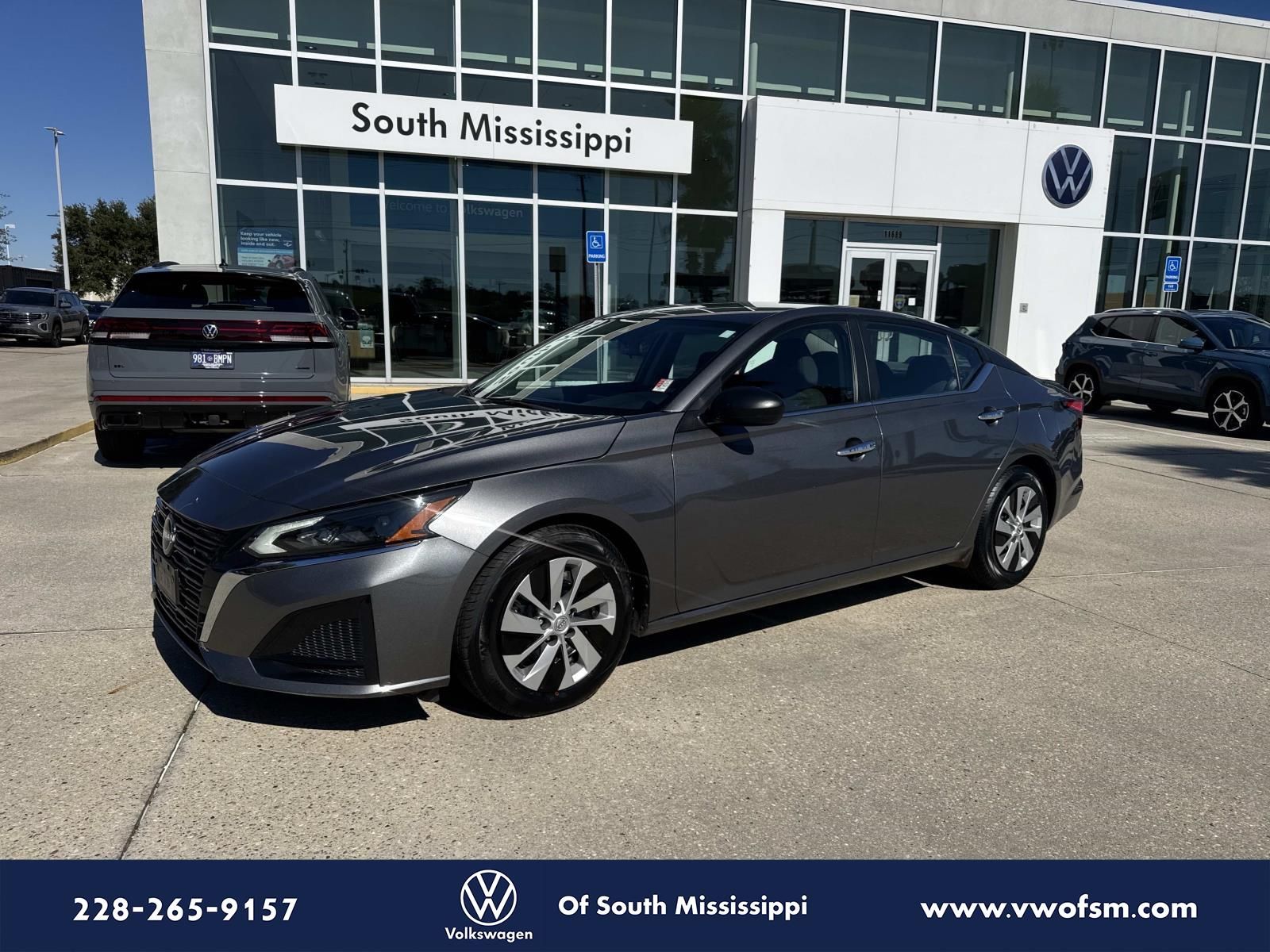 2024 Nissan Altima S's photo