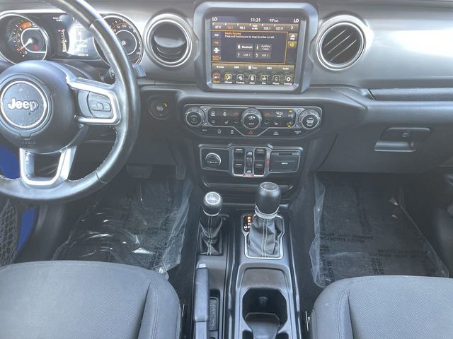 2021 Jeep Wrangler Unlimited Sahara photo 11