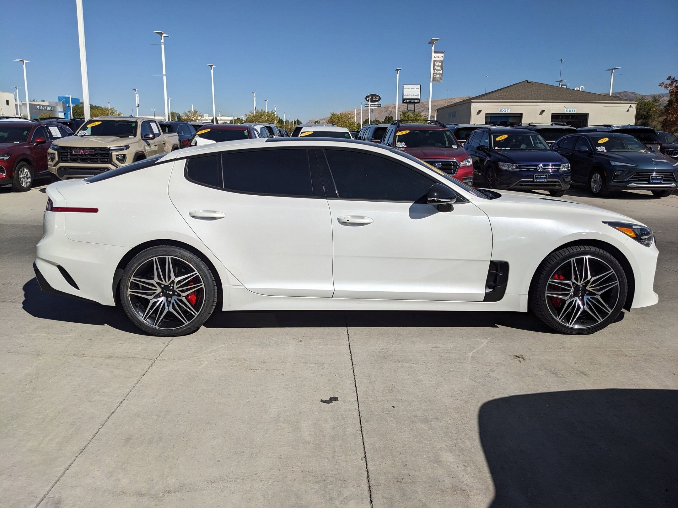2022 Kia Stinger GT1 photo 6