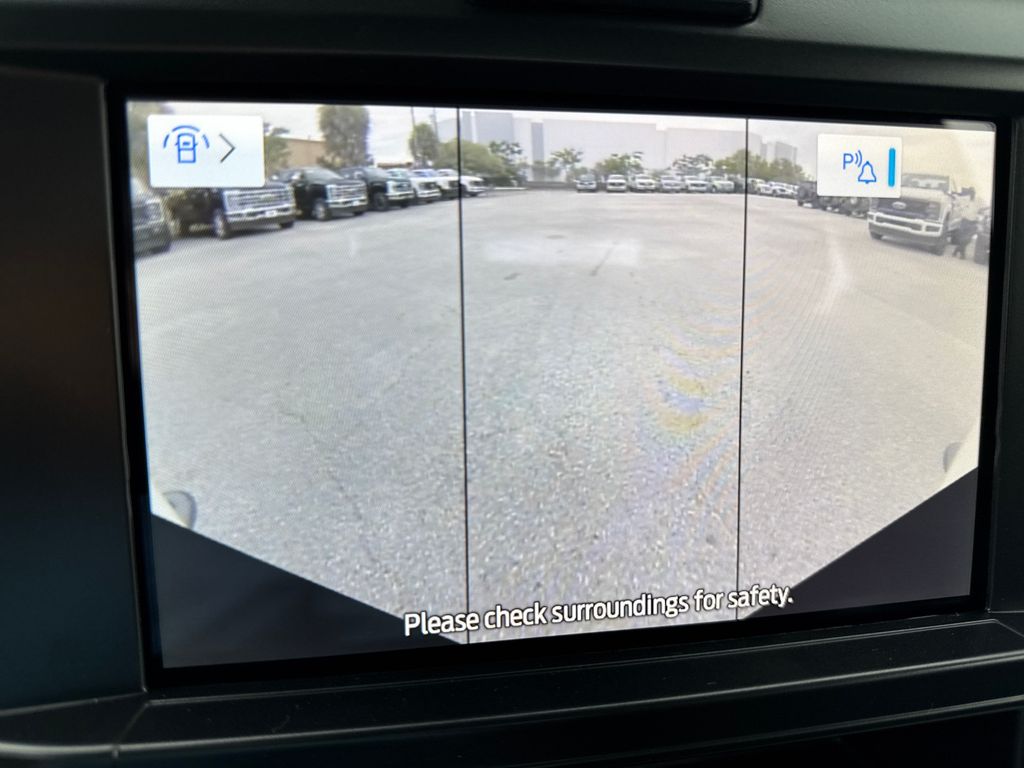 2025 Ford F-350 photo 18