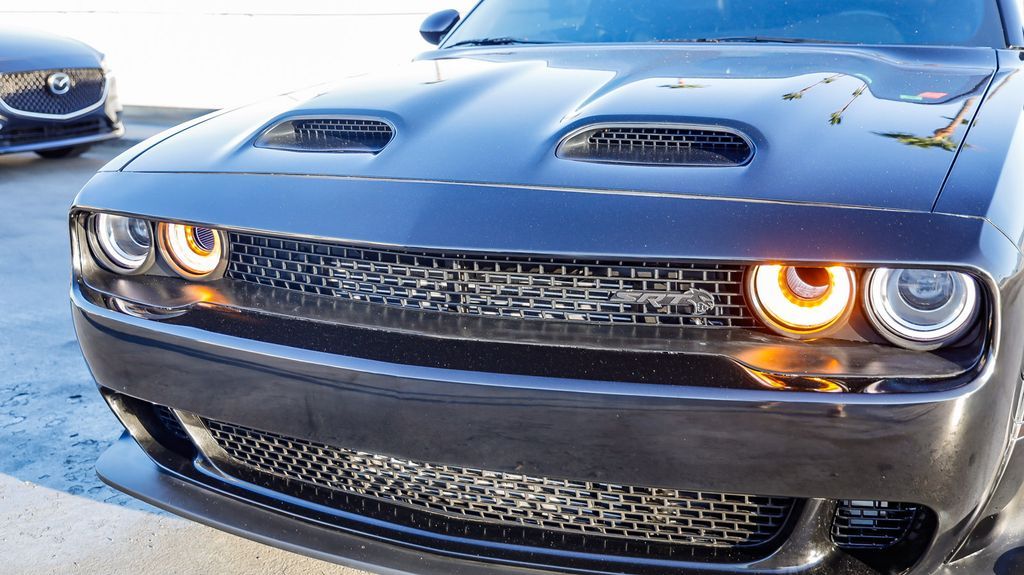 2022 Dodge Challenger SRT8 Hellcat Redeye photo 4