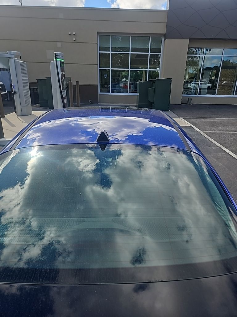 2021 Hyundai Elantra SEL photo 2