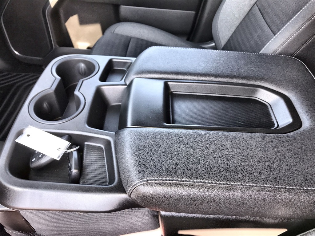 2022 Chevrolet Silverado 1500 LT photo 18