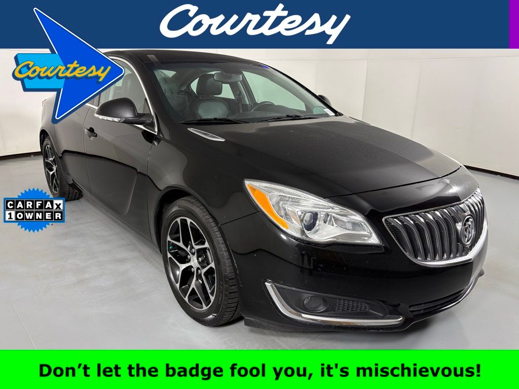 2017 Buick Regal Sport Touring's photo