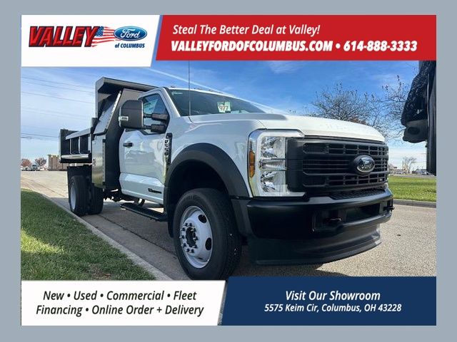 2025 Ford F-550 Super Duty Chassis Cab XL's photo