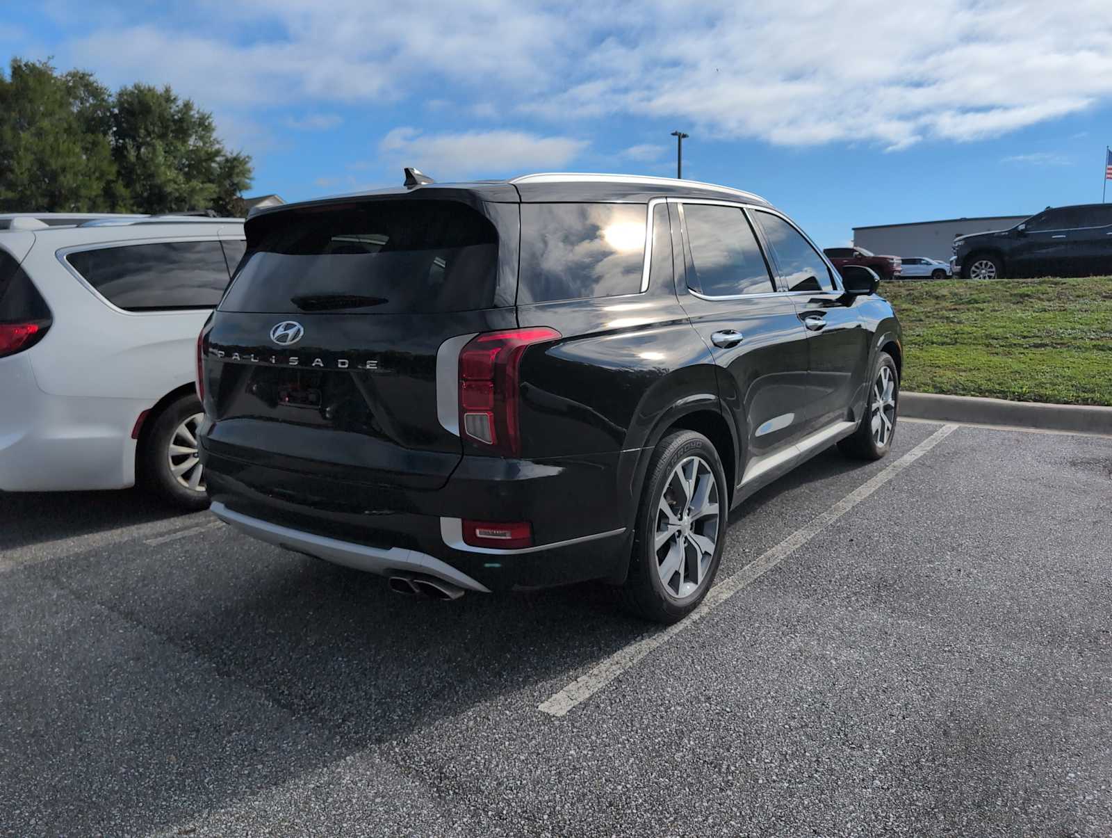 2021 Hyundai Palisade Limited photo 3
