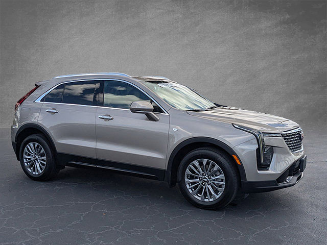 2024 Cadillac XT4 Premium Luxury photo 7