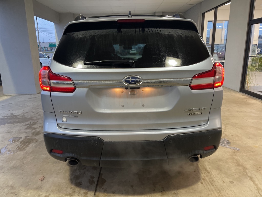 2022 Subaru Ascent Touring photo 3