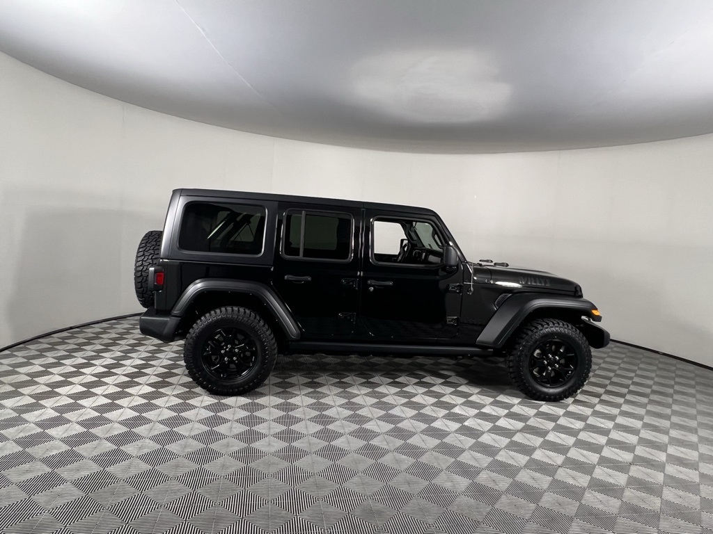 2021 Jeep Wrangler Unlimited Willys photo 2