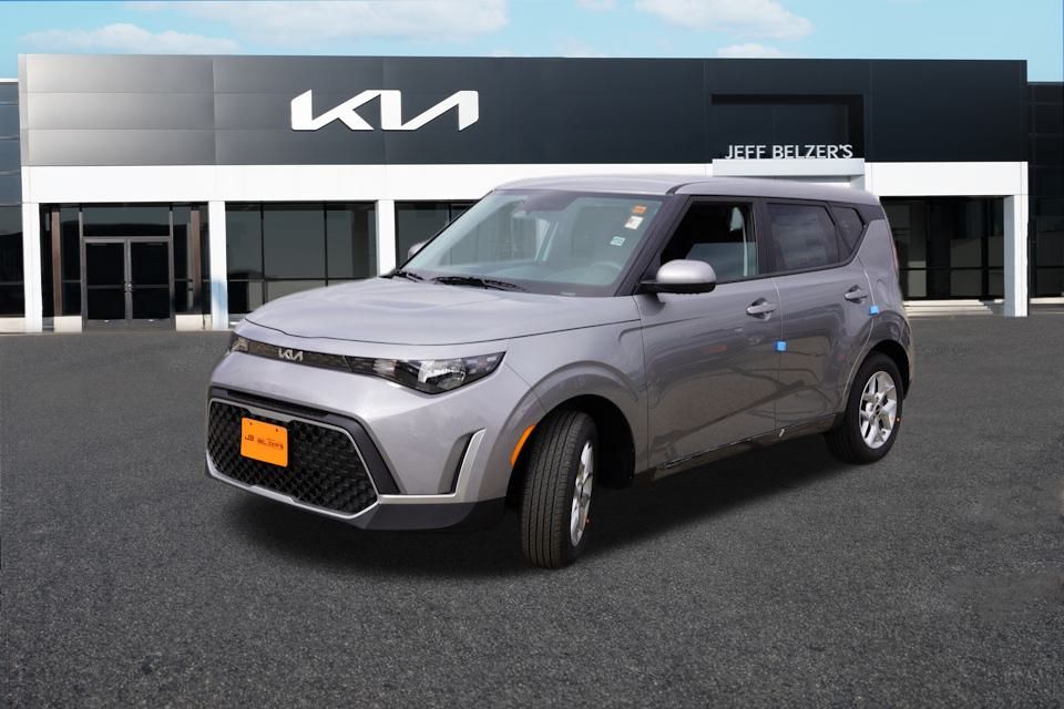 2025 Kia Soul LX photo 4