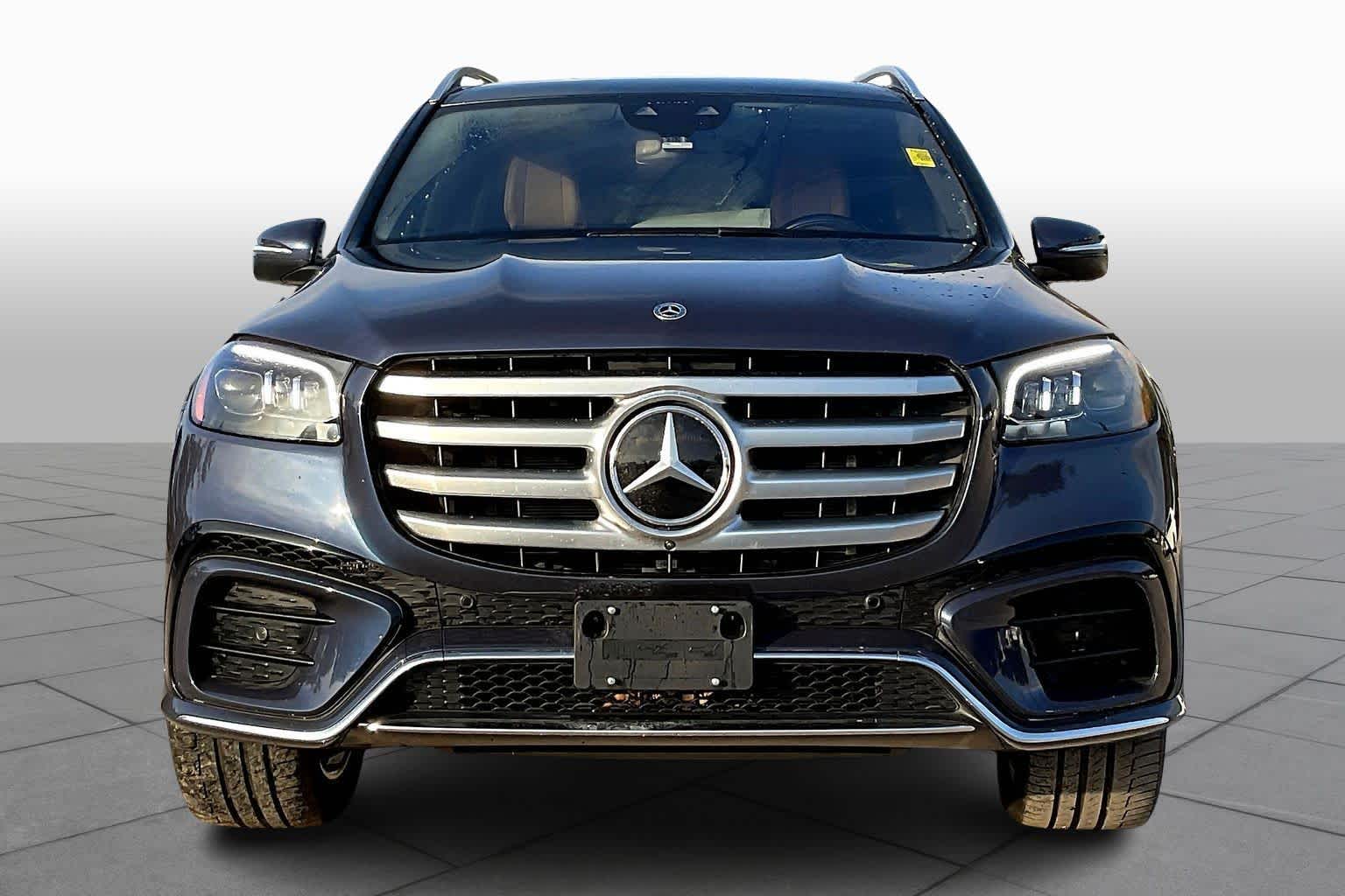 2024 Mercedes Benz GLS 580 4MATIC photo 3