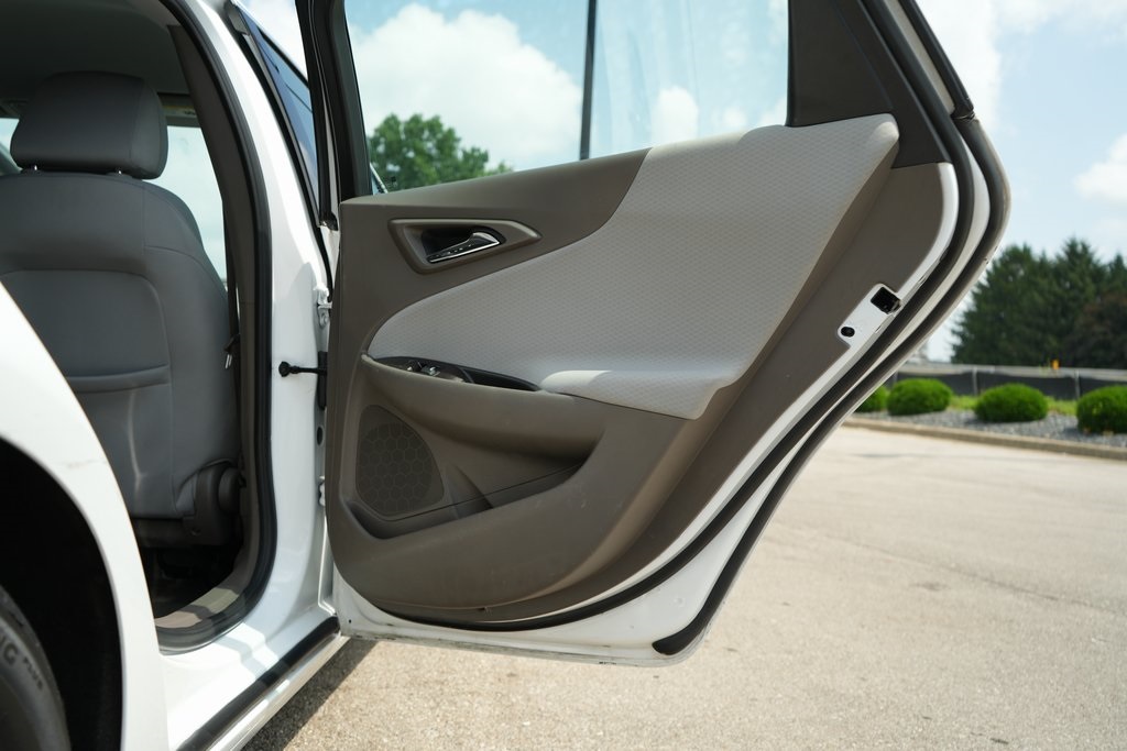 2022 Chevrolet Malibu 1LT photo 32