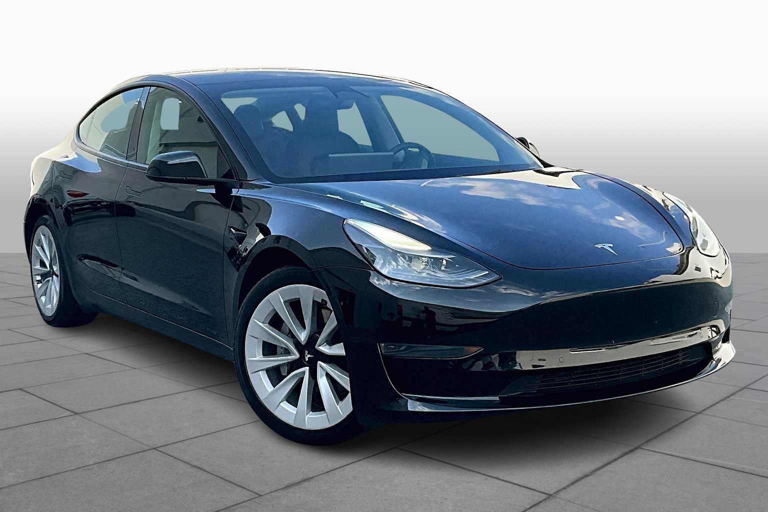 2022 Tesla Model 3 photo 2