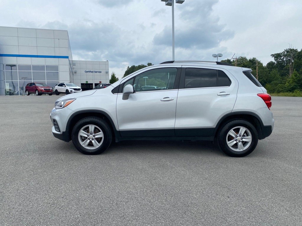 Used 2020 Chevrolet Trax LT with VIN KL7CJPSB4LB328786 for sale in Mount Hope, WV