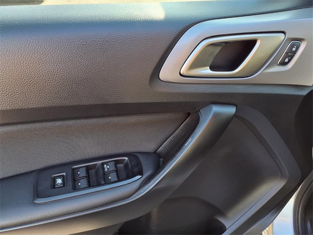 2019 Ford Ranger XLT photo 16