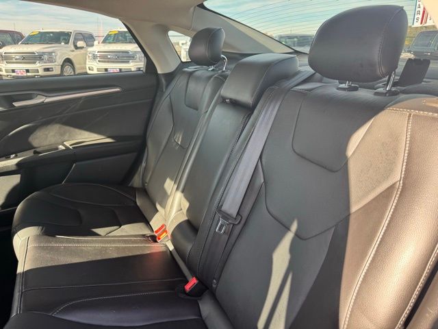 2013 Ford Fusion Titanium photo 14