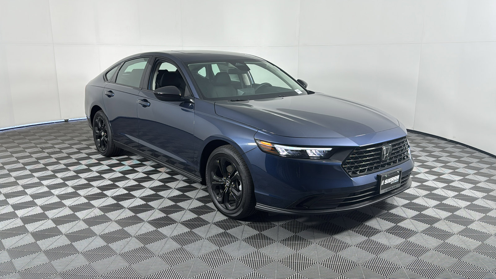 2025 Honda Accord SE photo 2
