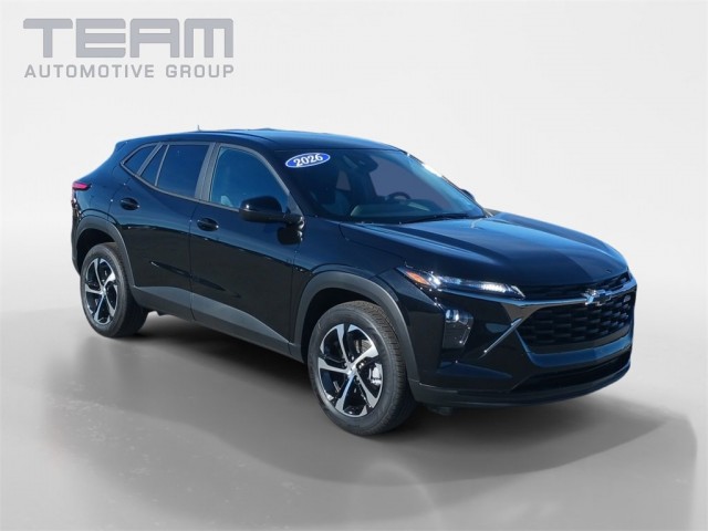 2026 Chevrolet Trax RS's photo