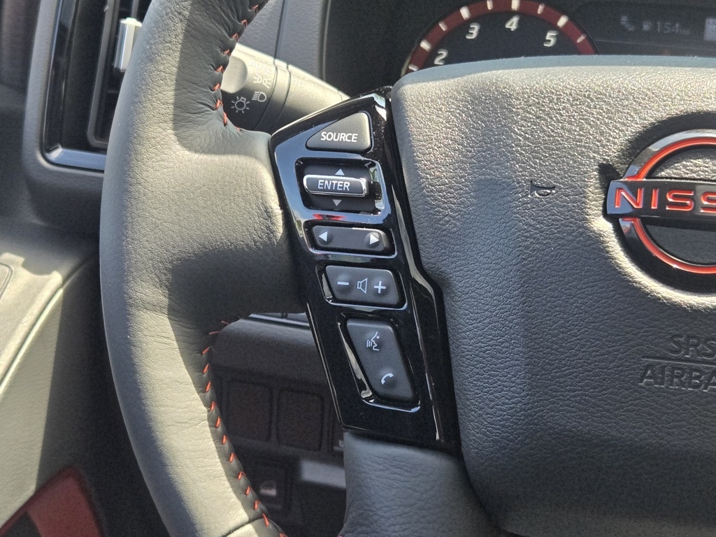 2025 Nissan Frontier PRO-4X photo 16