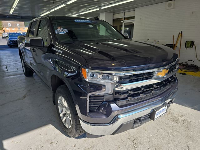 2023 Chevrolet Silverado 1500 LT photo 6