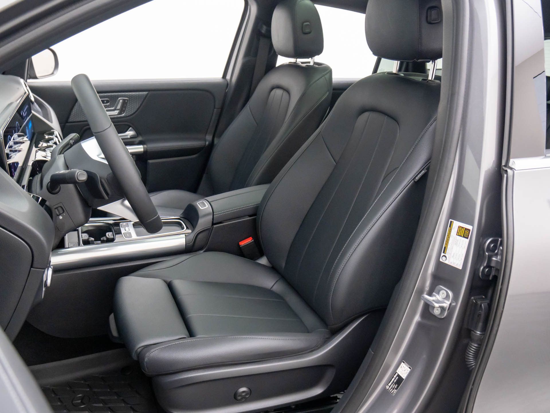 2026 Mercedes Benz GLA 250 4MATIC photo 15