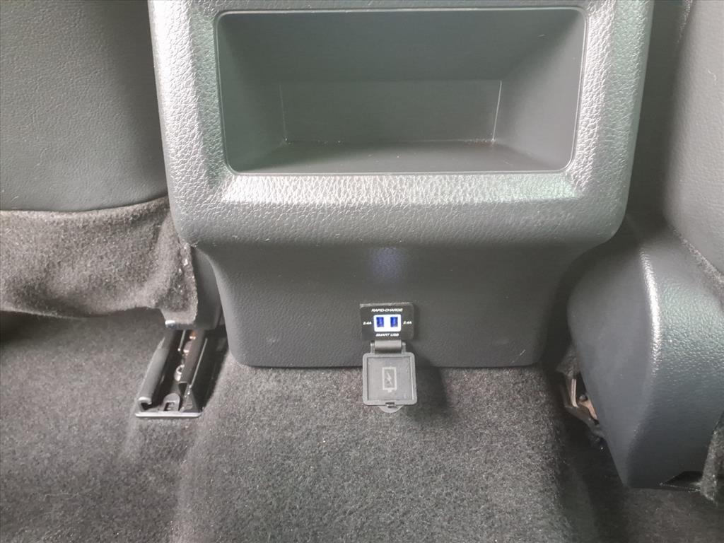 2023 Toyota Camry SE photo 11