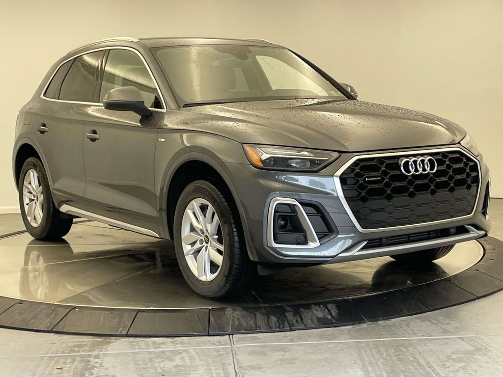 2023 Audi Q5 45 S line Premium photo 9