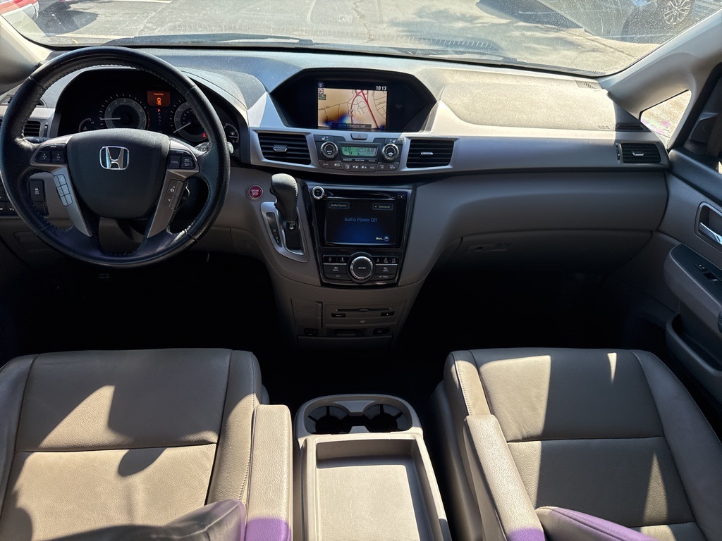 2016 Honda Odyssey Touring Elite photo 17