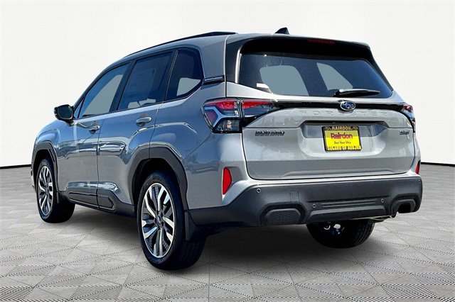 2025 Subaru Forester Touring photo 2
