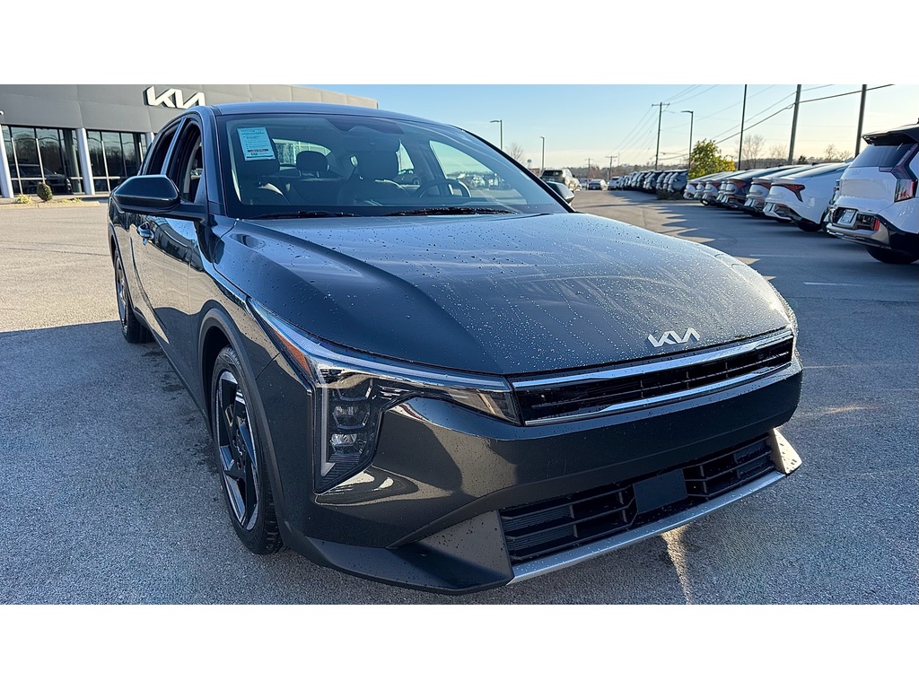 2025 Kia K4 EX's photo