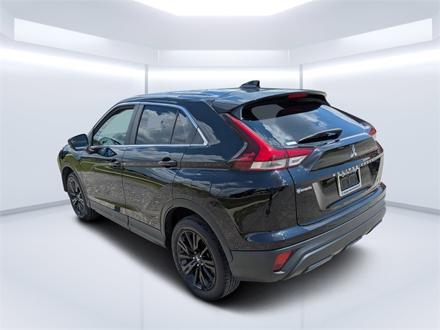 2023 Mitsubishi Eclipse Cross LE photo 5