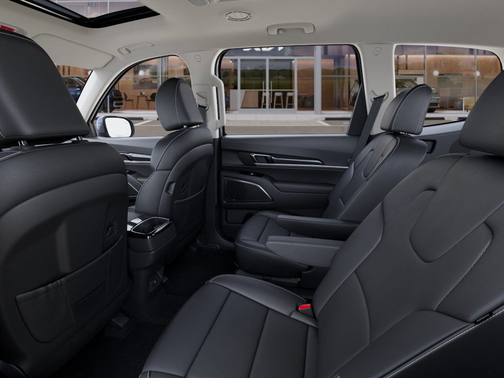 2025 Kia Telluride S photo 13