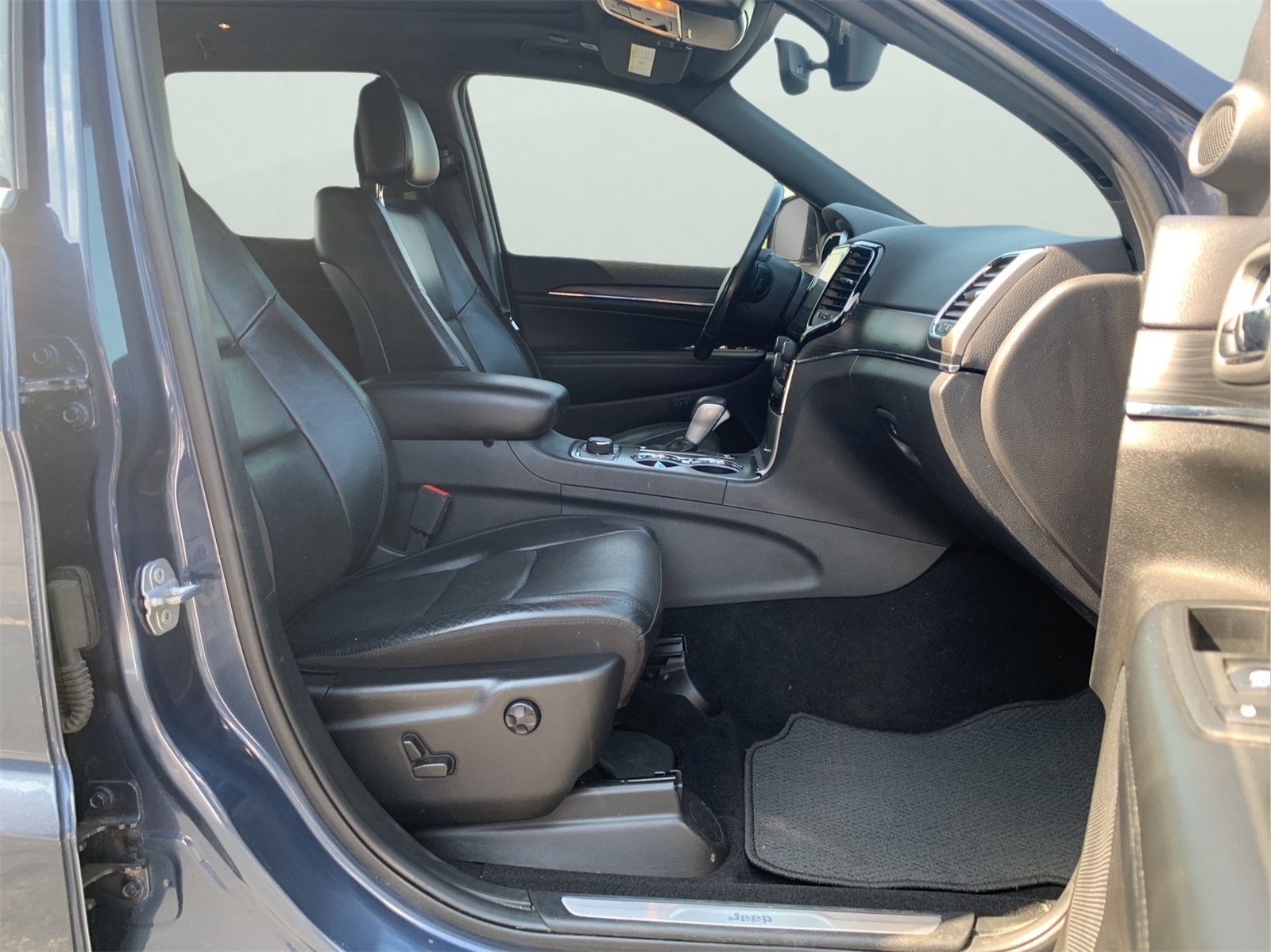 2020 Jeep Grand Cherokee Limited photo 30
