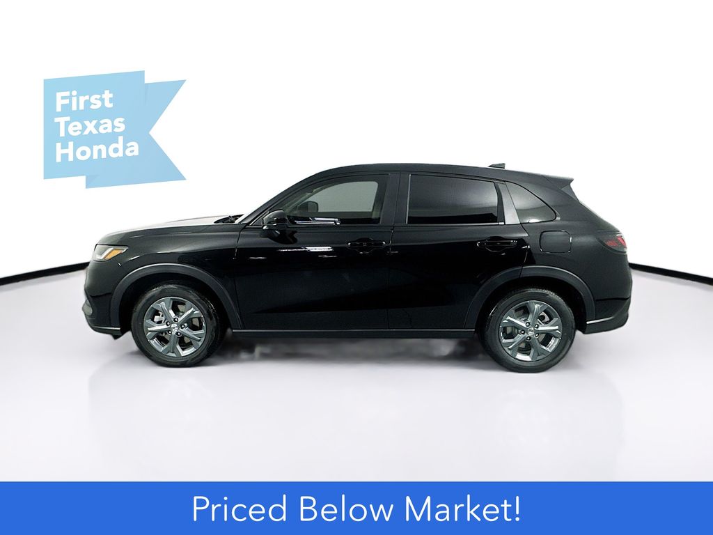 2026 Honda HR-V LX photo 4