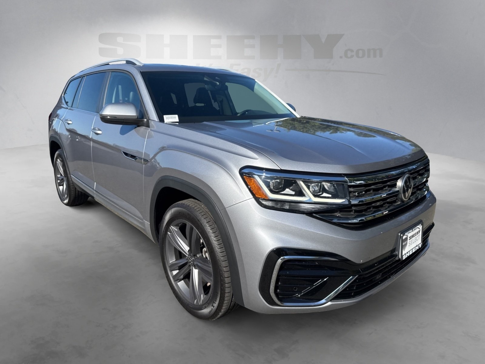 2022 Volkswagen Atlas V6 SEL R-Line photo 2