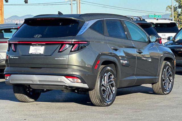 2026 Hyundai Tucson Hybrid Limited photo 4