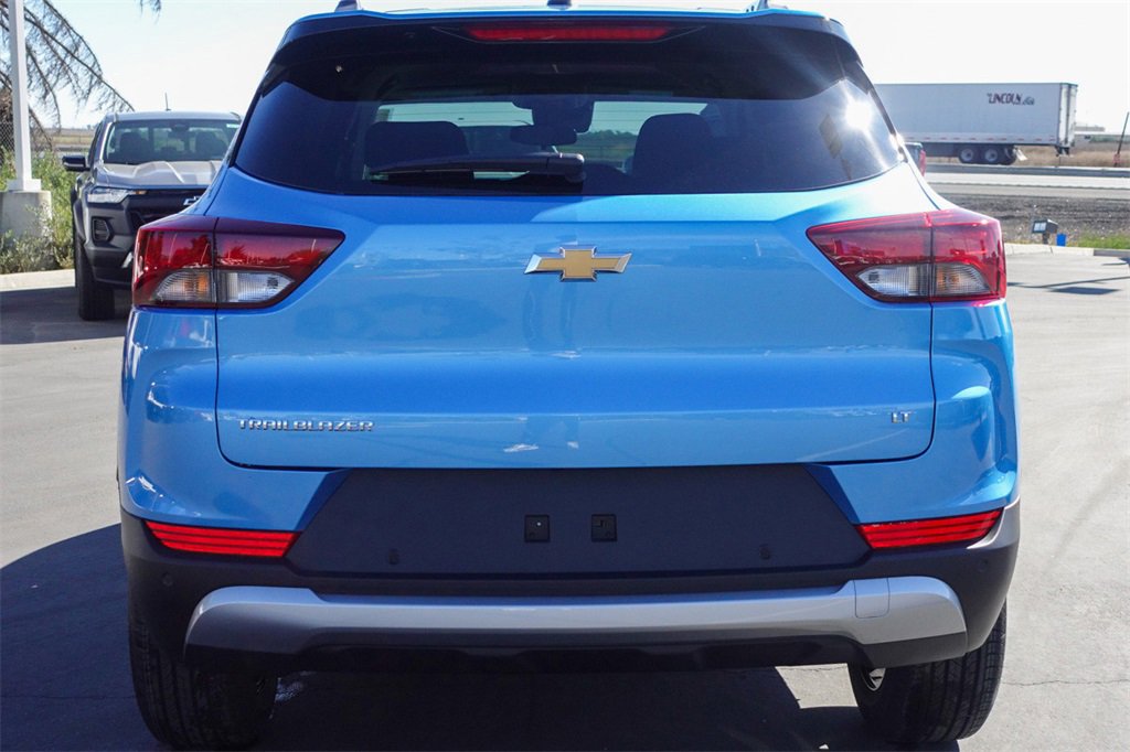 2026 Chevrolet Trailblazer LT photo 3