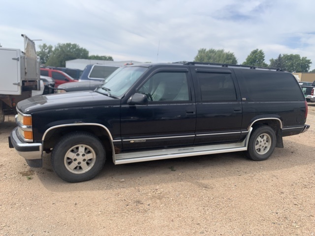 1994 Chevrolet Suburban's photo