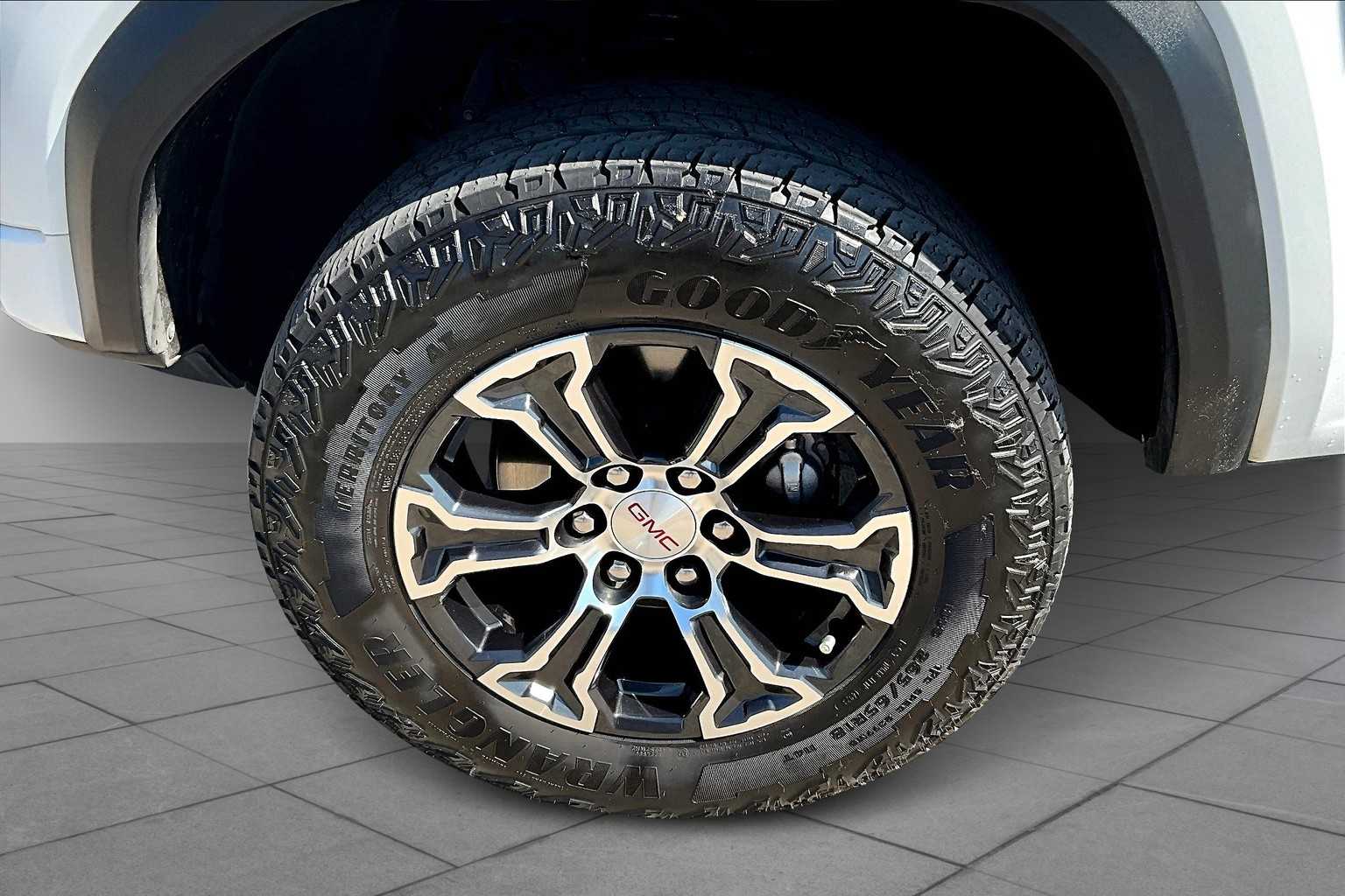 2023 Gmc Canyon AT4 photo 9