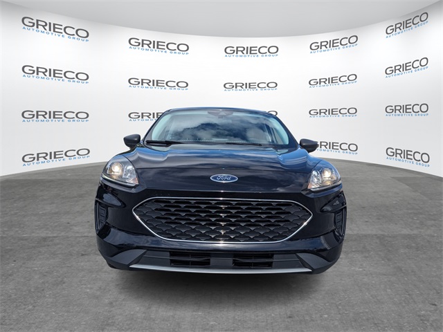 2022 Ford Escape SE photo 3