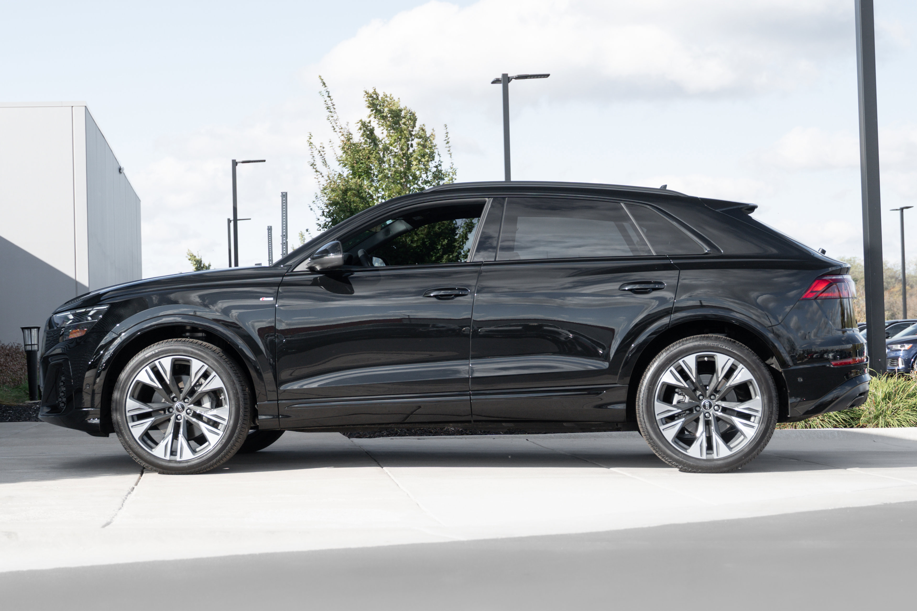 2025 Audi Q8 line Prestige photo 3