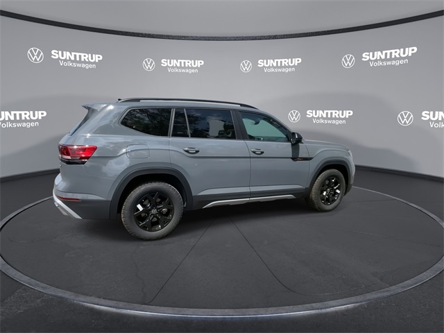 2025 Volkswagen Atlas Peak Edition SE Technology photo 17