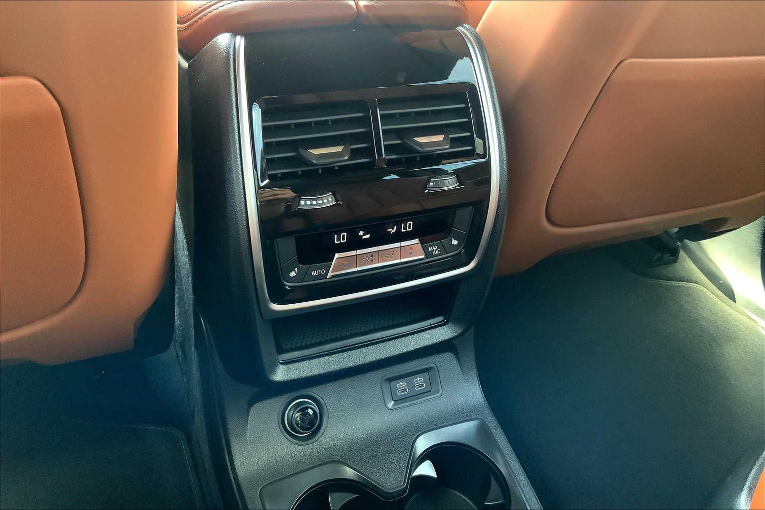 2026 Bmw X7 M60i photo 16